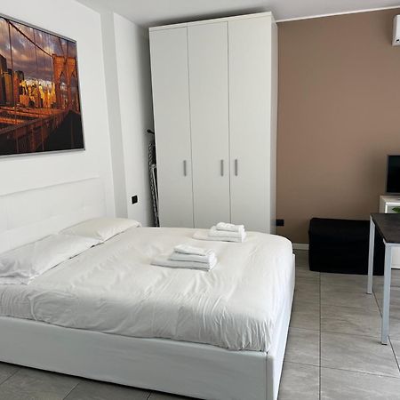 Sempione Rho Expo Stay - Affitti Brevi Italia بيرو المظهر الخارجي الصورة